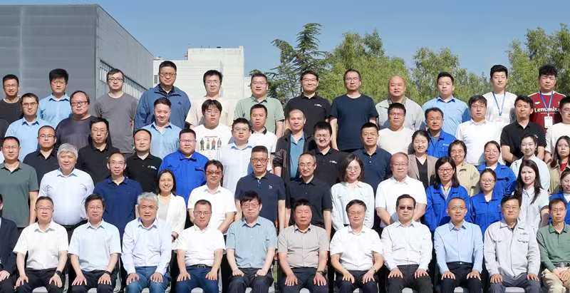 聚势创未来 融智谱新篇 —— 百盈体育成功举办第二届功能材料技术创新论坛